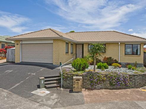 17 Penruddocke Road, Half Moon Bay