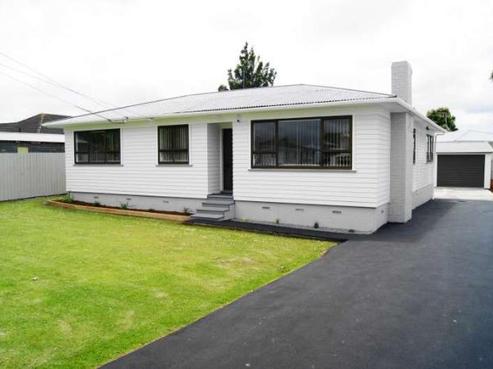 4 Williams Crescent, Otara