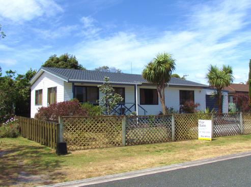 15 Barbara Grove, Papamoa