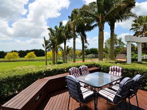 109 Pararekau Road, Karaka