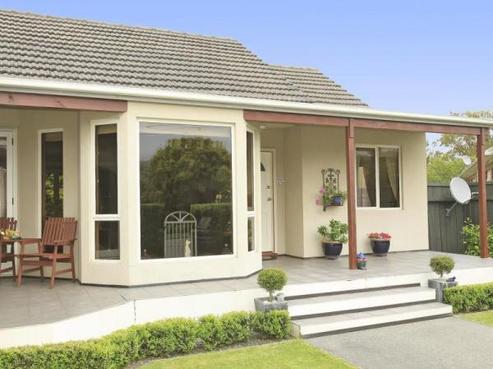72 Hall Crescent, Epuni