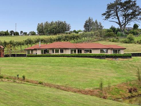 7 Terry Smyth Drive, Kumeu
