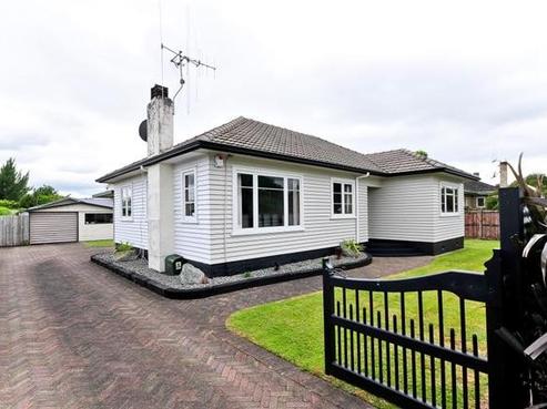 115 Cobham Drive, Hamilton East