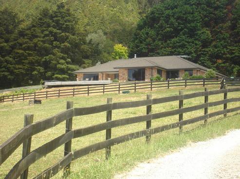 344 Crane Road, Kauri