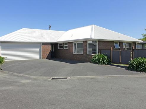 14 Ann Bird Court, Stoke
