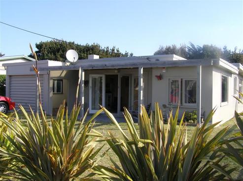 22 Himatangi Street, Himatangi Beach