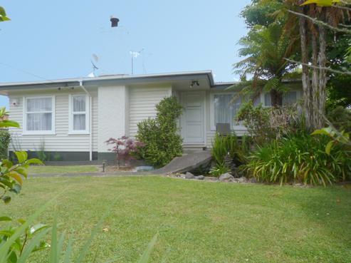 12 Jeanette Street, Glenview