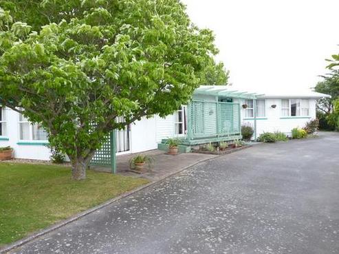 11 Weka Road, Waipahihi