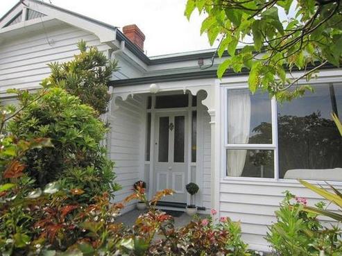 24 Roslyn Terrace, West End