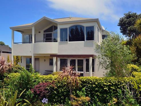 1/136 Beach Road, Castor Bay