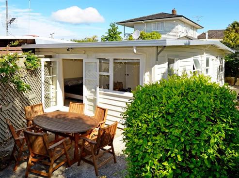 4/17 Seacliffe Avenue, Belmont