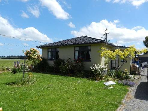 405 Plaskett Road, Fernside