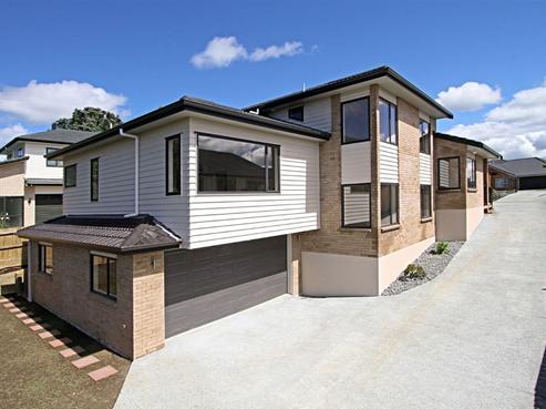 102 Lake Panorama Drive, Henderson Valley