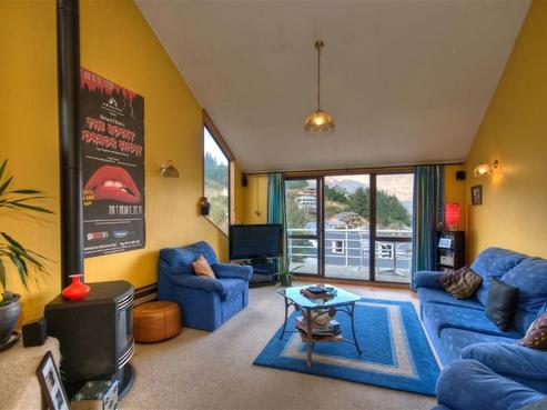19B Watts Road, Fernhill/Sunshine Bay