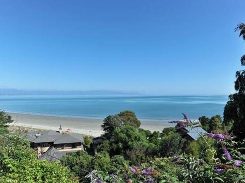 6 Champion Terrace, Moana