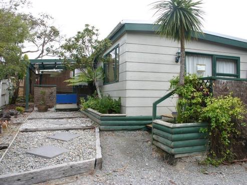 9 Kay Avenue, The Pines Beach