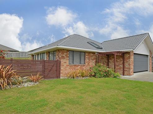14 Mcewen Crescent, Riverstone Terraces