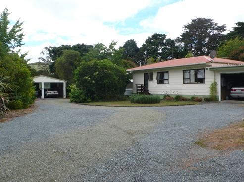 24 Apotu Road, Kauri