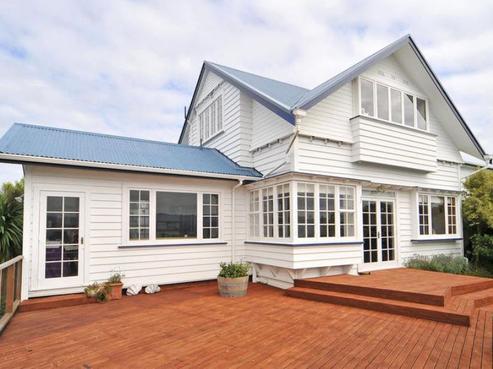 22 Nevay Road, Karaka Bays