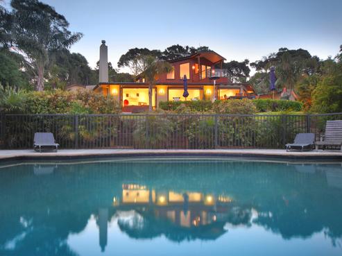 142 Stoney Creek Drive, Waitakere