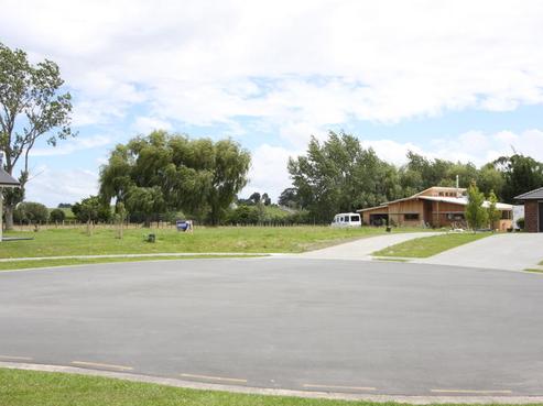 13 Courtney Lane, Matakana