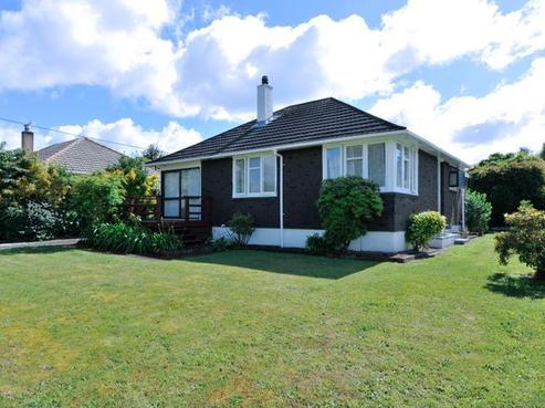 10 Puriri Crescent, Hillcrest