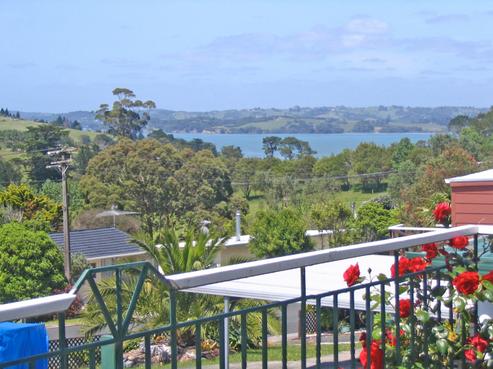 10 Brigitte View, Snells Beach