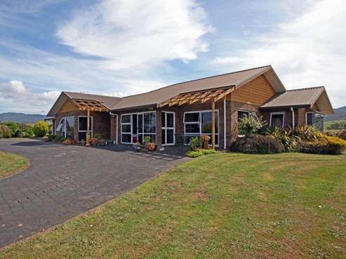 28 Bays Road, Orere Point