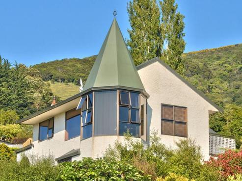 3 Hawk Lane, Saint Leonards