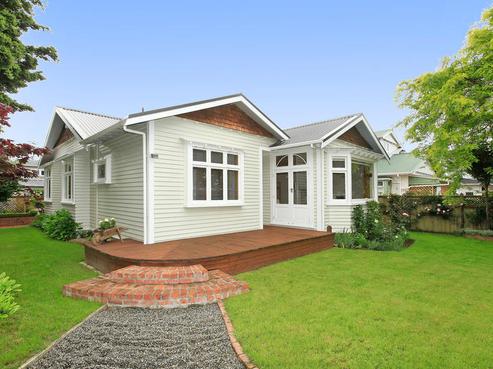 14 Totara Crescent, Woburn
