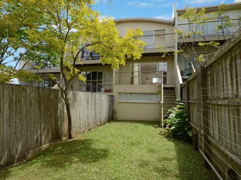 11/266 Onewa Road, Birkenhead