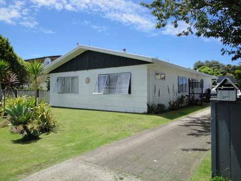 207 Moana Anu Anu Avenue, Whangamata