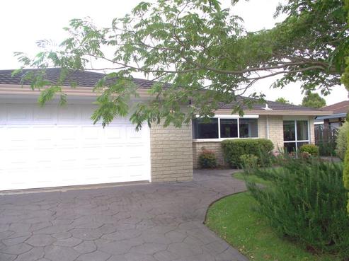 7 Crampton Court, Orewa