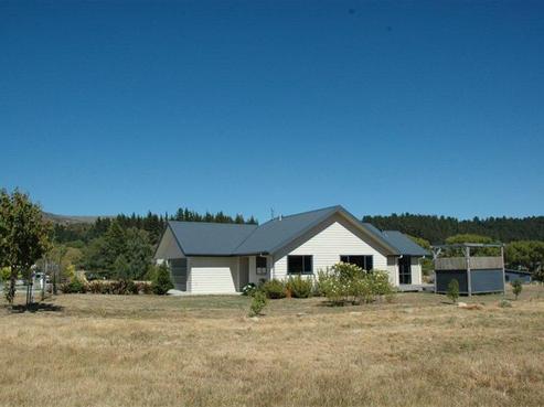 34 Alice Burn Drive, Luggate