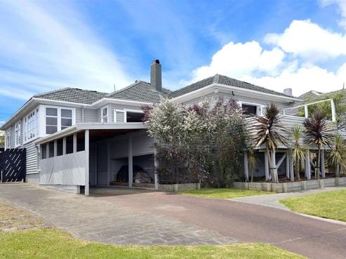 8 Opua Street, Belmont