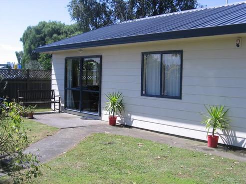 929 Southampton Street West, Saint Leonards
