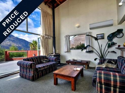 28A Dart Place, Fernhill/Sunshine Bay