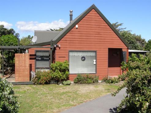 20 The Avenue, Otaki Beach