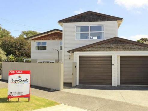 55 Hautana Street, Woburn