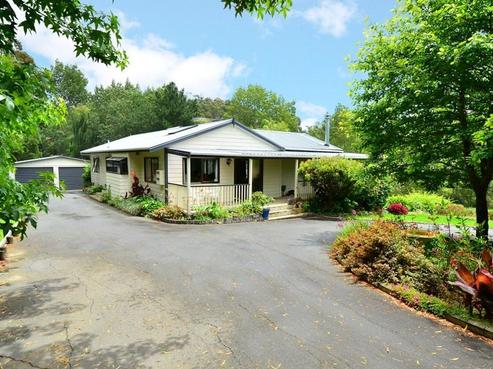15 Hobbs Road, Matakatia