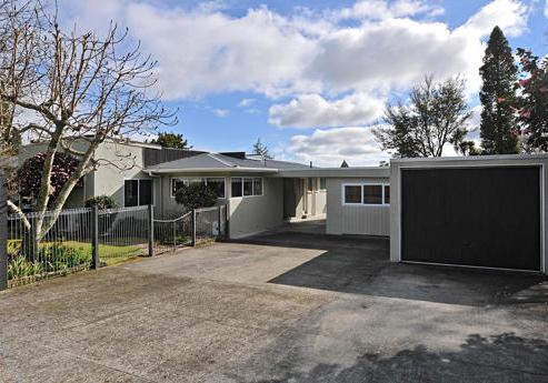 10 Wychwood Crescent, Springfield