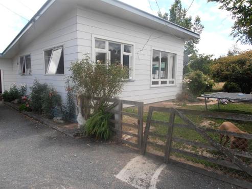 409 Beaumont Highway, Lawrence