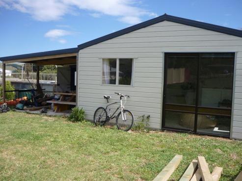2 Dundas Street, Porangahau
