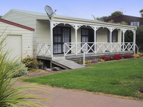 40 Hamilton Road, Surfdale