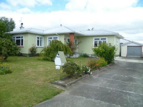 814 Ngaio Street, Mahora