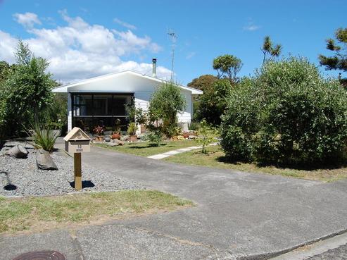 13 Callender Terrace, Paraparaumu Beach