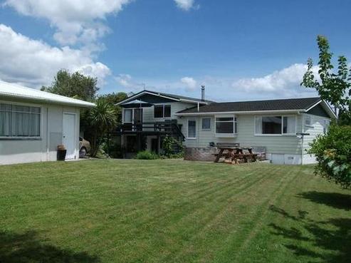 8 Ingle Avenue, Waipahihi