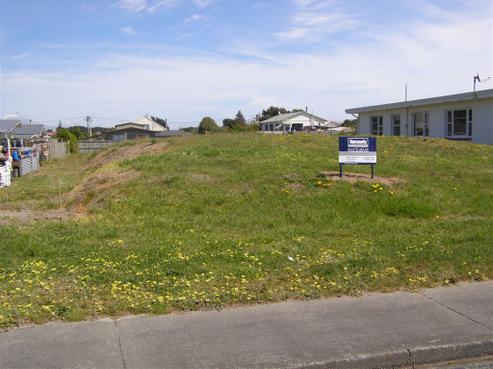 7 Toi Street, Otaki Beach