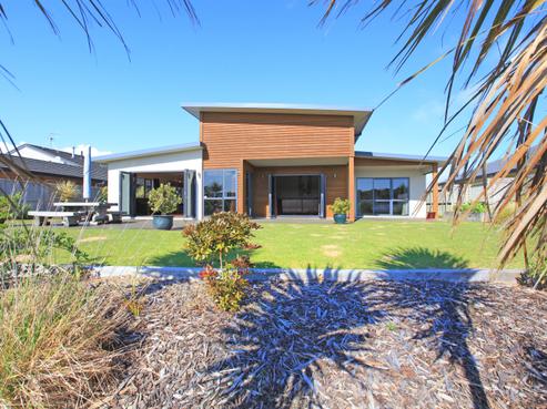 83 The Drive, Paraparaumu Beach