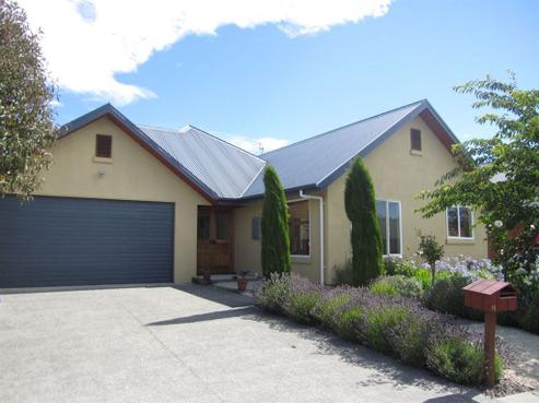 15 The Stables, Woodend